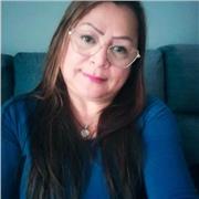 Profesora titulada en primaria con 15 años de experiencia, imparte clases de forma presencial en apoyo 
a la Lectura y Escritura.